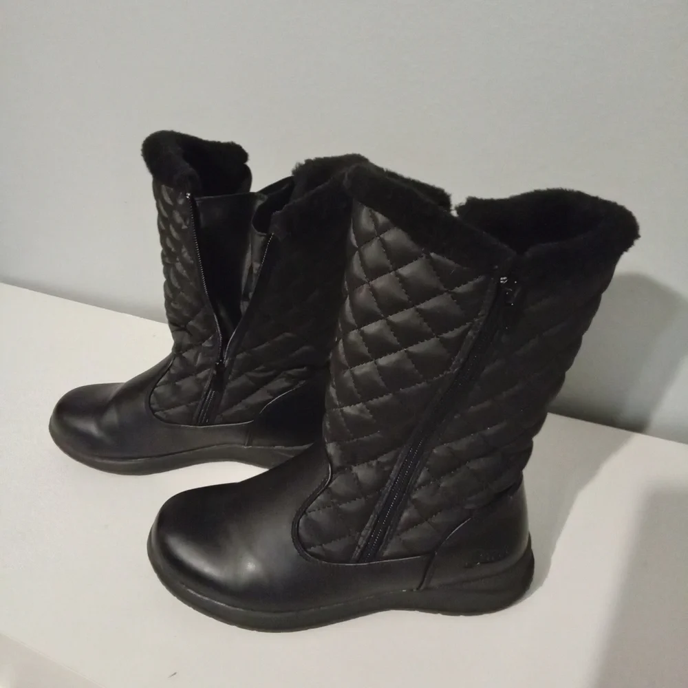 G.H,‎ BASS Black Quilted Women's Boots